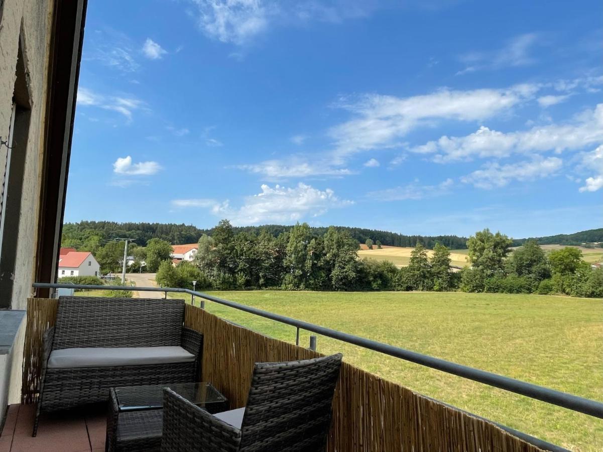 Schoene Wohnung In Ruhiger Laendlicher Lage Heidenheim  Esterno foto